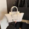 Bolsas Tendência Populares Primavera e Verão 2026 Nova Bolsa Transversal Versátil para o Dia a Dia com Acabamento de Luxo, Bolsa de Mão Feminina com Design de Rosto Sorridente
