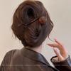Novo Prendedor de Cabelo Estiloso para a Parte de Trás da Cabeça, Presilha Torcida com um Toque de Luxo Leve e de Alta Qualidade, Prendedor de Cabelo Tipo Garra para Coque, Acessório de Cabelo Tipo Bico de Pato para Mulheres