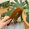 Diadema de terciopelo de color liso para otoño e invierno de 2024, diadema alta con parte superior de cráneo caqui, accesorios sencillos y avanzados para el cabello para mujeres.
