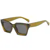 Nuevas Gafas de Sol Vintage Ojo de Gato Montura Pequeña para Mujer Moda Europea y Americana Personalizadas Gafas de Sol Redondas Combinables para Hombre