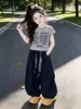 Conjunto de Moda Esportiva Estilosa para Meninas Verão Estilo Academia Cool e Ousado Body Manga Curta Calça Comprida"""