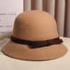 Sombrero de Cuenca Estilo Japonés Otoño e Invierno Color Tit de Lana Moño de Contraste de Color Para Mujer Pequeño Estilo Chanel Muestra Facial Pequeño Sombrero de Pescador Estilo Occidental Retro Combinación Perfecta