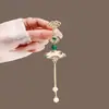 Abanico de Borla con Hoja de Bambú Ruyi Estilo Antiguo Colgante para Solapa de Cheongsam Broche Exquisito para Solapa Accesorios de Doble Propósito Dinastía Han