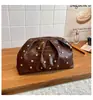 Nova Moda Simples Versátil Transfronteiriça Tendência Bolsa de Mão/Ombro Cruzada com Tachas de Cogumelo e Design Plissado, Bolsa de Mão Feminina