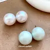 Brincos de pérola redondos coloridos de alta qualidade, estilo francês de luxo leve, brincos nicho frescos e requintados, acessórios de ouvido femininos versáteis e simples