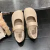 Sapatos Femininos Mary Jane Simples Retro 2026 Uma Tira Fivela Quadrada Fundo Plano Sapatos Birkenstock Pessoa Preguiçosa Uso Externo Sapatos Mule de Bico Fechado