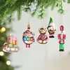 Colgantes para decoración de árbol de Navidad de productos nuevos transfronterizos, pequeños adornos colgantes creativos pintados a mano con vidrio, decoraciones de ambiente temáticas de erizo y oso