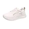 Comercio Exterior 2026 Nuevo Estilo Coreano Versátiles para Estudiantes Zapatos de Papá Talla Grande Suela Gruesa Zapatos Deportivos Adelgazantes Temperamento Zapatos Blancos Mujer