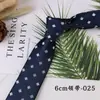 Gravata masculina casual moderna estreita de 6 cm em poliéster listrada cor sólida noivo casamento fábrica em estoque atacado fornecimento direto