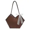 Bolso Tote Versátil de Gran Capacidad a la Moda para Mujer 2025 Otoño Nuevo Bolso de Hombro Sencillo Estilo Coreano Bolso de Mano para Llevar Debajo del Brazo