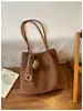 Bolso de Mano Grande y Moderno de Estilo Sencillo para Mujer 2026 Nuevo Estilo Bolso Tote con Textura de Nicho Bolso de Hombro Casual y Elegante