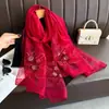 Novo Lenço Bordado Elegante e Versátil de Seda Imitação para Primavera e Outono, Lenço Longo Bordado de Alta Qualidade para Mulheres, Xale Protetor Solar
