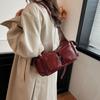 2025 Nuevo Bolso de Hombro Casual Elegante de Doble Bolsillo para Otoño e Invierno Bolso Cruzado de Moda para el Brazo Bolso de Nicho para Mujer