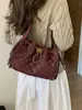 Envío transfronterizo de bolso cruzado de moda simple para mujer, acolchado elegante de alta gama, gran capacidad, con cadena para el hombro y para llevar debajo del brazo
