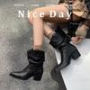 Botas de Couro Genuíno Estilo Zhao Lusi Melad Bico Fino Franzidas Arredondadas Botas Curtas Meio da Panturrilha Estilo Cowboy Ocidental Martin