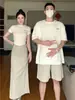 Ropa de Pareja Verano 2025 5 Nuevos Diseños de Nicho Camiseta de Manga Corta Estilo Francés Un Vestido y Una Falda Tendencia Ins