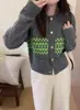 Cardigan de Lã Pura com Bloco de Cores e Trança Outono 2025 Suéter Feminino Jaqueta Suéter Tricotada Pesada com Trança Europeia de Alta Qualidade