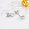 Brincos Assimétricos em Forma de Laço com Diamantes Cintilantes para Mulheres, Estilo Outono e Inverno, Design de Nicho, Brincos de Luxo Leve e de Alta Qualidade, Novo Modelo 2022