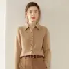 Suéter de Caxemira Novo Outono e Inverno 2026 Camisa Feminina com Gola Camisa Cardigan Tricotado de Botão Único Cor Pura Simples Casual