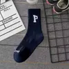 Calcetines Largos Casuales Versátiles con Estampado de Tiburón Letra P Otoño e Invierno Deportes Unisex Pareja Estilo Coreano Modelo de Moda