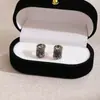 O Original é Muito Brilhante, Brincos de Diamante Importados Tchecos Semi-Curvos, Elegantes, Estilosos, Design de Nicho, Joia de Orelha Simples e Exquisita