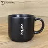 Suministros del Fabricante Estilo Escandinavo Simple Logo en Relieve Personalizado Creativo Taza de Café Apilable Taza de Cerámica Venta al por Mayor
