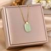 Collar de acero de titanio estilo coreano para mujer, cadena de clavícula que no se decolora, colgante de trébol de lujo ligero, joyería al por mayor