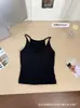 Camisola de otoño estilo coreano de tejido modal cepillado con hermoso diseño en la espalda, tacto de alta gama y copas incorporadas, adecuada tanto para llevar sola como debajo de otra prenda.