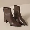 Botas de Cano Curto com Salto Grosso e Zíper Traseiro Apontado Moda Feminina Salto Alto Botas de Couro Retrô Francês Outono e Inverno Forro Único Botas de Algodão