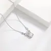Pingente de Moissanita com Laço Estilo Livro Vermelho Pequeno, Design de Nicho, Sensação de Alto Padrão, Requintado e Versátil, Corrente para Clavícula de Luxo Leve