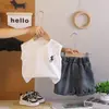 Conjunto de Colete de Verão para Meninos 2026 Novo Estiloso Gola Redonda Sem Mangas Conjunto de Duas Peças Roupas Casuais Frescas Tendência Atacado