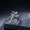 Anillo de acero de titanio de diseño nicho estilo Ins para mujer, no se decolora, oro de 18 quilates, diseño abierto, acero inoxidable, lujo ligero, anillo para el dedo índice, venta al por mayor