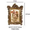 Marco de Fotos Dorado en Relieve Estilo Europeo Retro, Decoración de Pared para Hogar y Casa de Huéspedes, Pared de Fotos para Colgar en la Pared, Accesorios para Fotos