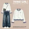 Conjunto casual de cardigan doce de manga comprida estilo coreano com laço e jeans de corte solto para meninas, perfeito para primavera e outono