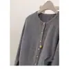 Chaqueta cárdigan de punto de manga larga elegante y versátil de estilo coreano para otoño e invierno al por mayor para mujer para usar como capa exterior