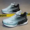 Tênis Esportivo Masculino 2026 Novos Sapatos de Inverno com Fivela Rotativa Tênis de Corrida Amortecedores Sapatos Casuais Respiráveis Sapatos Masculinos Casuais e Versáteis