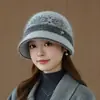 Sombrero de pescador de punto de pelo de conejo para mujeres de mediana edad y mayores, sombrero cálido para cubrir las orejas de otoño e invierno, moderno y elegante, sombrero de pescador que adelgaza la cara
