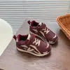 Nuevos Zapatos Deportivos Casuales de Suela Suave para Niños y Niñas Otoño 2026, Antideslizantes, Bloques de Color, Versátiles Zapatos de Entrenamiento Alemanes, Zapatos Forrest Gump