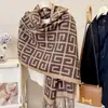 Bufanda Geométrica de Estilo Nuevo con Barba Larga de Imitación Cachemir para Mujer Estilo Coreano Engrosada Cálida Chal de Doble Cara para Estudiantes Venta al por Mayor