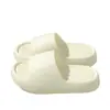Pantuflas cómodas para hombre, nuevo modelo verano 2026, pantuflas antideslizantes de suela gruesa para interior y baño para mujer, aptas para usar en exteriores