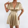Novo Vestido da Amazon, Estilo Europeu e Americano Decote V, Vestido Decotado, Vestido Curto Sexy Moderno que Marca a Cintura