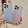 Funda para Teléfono Móvil con Sensación de Piel Degradada Adecuada para iPhone15PROMAX Tendencia 14 Translúcida Mate 13 Agujero Grande 12