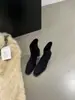 Botas de moda cuadradas, de tacón grueso, versátiles y cómodas, con acabado de gamuza, estilo británico y diseño de moda coreano retro, para la temporada 2026.