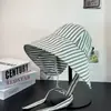 Sombrero de Pescador Rayado Estilo Coreano para Mujer, Nuevo Modelo Verano 2026, Ala Ancha, Protección Solar para Exteriores, Diseño Fresco y Sencillo, Sombrero de Sol de Ala Pequeña