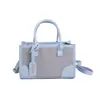 Bolso de mano de alta gama en color de contraste para mujer, nuevo bolso de hombro de verano 2026 para el día a día, bolso cruzado versátil, moderno