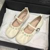 Sapatos Femininos Mary Shallow 2025 Nova Coleção Primavera e Outono Sapatos Flats Loafers de Noite Estilo Francês com Solado Macio Sapatos Pequenos de Couro Prateados para Mulheres