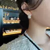 Pendientes de Perla Incrustados con Diamantes en Forma de Arco Geométrico, Pendientes de Diseño de Lujo Ligero Moda Europea y Americana, Estilo Sencillo de Nicho, Accesorios para Orejas Únicos y Elegantes