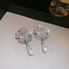 Traje de collar y pendientes de diamante ovalado europeo y americano exagerado luz de lujo alta gama cadena de clavícula nicho moda joyería al por mayor