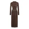 Hermoso vestido de principios de otoño 2026 nueva moda elegante cintura ceñida adelgazante línea A vestido plisado popular este año