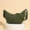 Nuevo bolso de hombro de pana para mujer, simple y versátil, adecuado para ir al trabajo, con un diseño elegante y único, un bolso de moda con forma de bollo